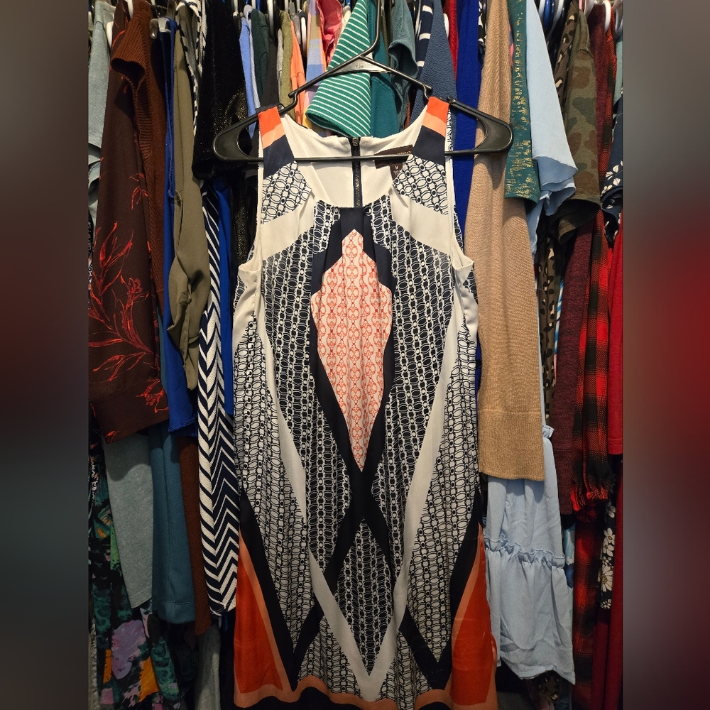 💍  Well-loved Sleeveless Medium Navy, white & Coral dress, Great for occasions